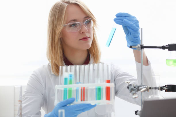 istock Technician hold in arms in protective gloves 927257892