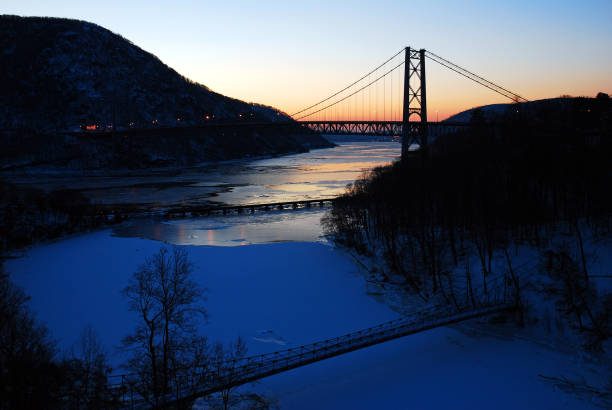 istock Winter Morning at Bear Mountain 927277042