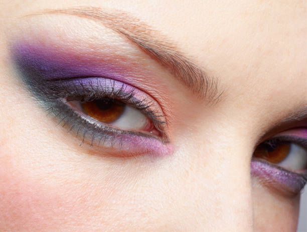 istock girl's eyezone makeup 927292696