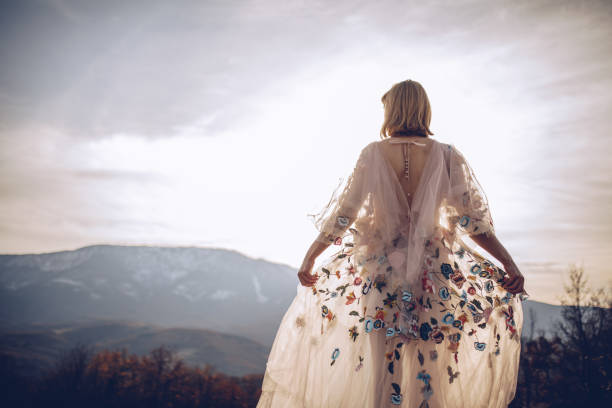 istock Beautiful hippie woman 927292862
