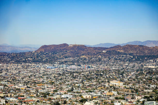 istock Hollywood city from afar 927296326
