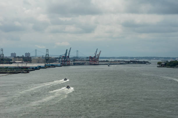 istock Seaport on the City's Edge 927315666