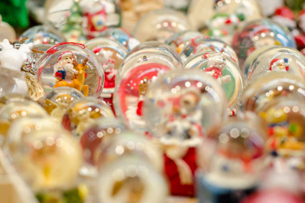 istock Snow-ball Toy Glass Ball 927332322