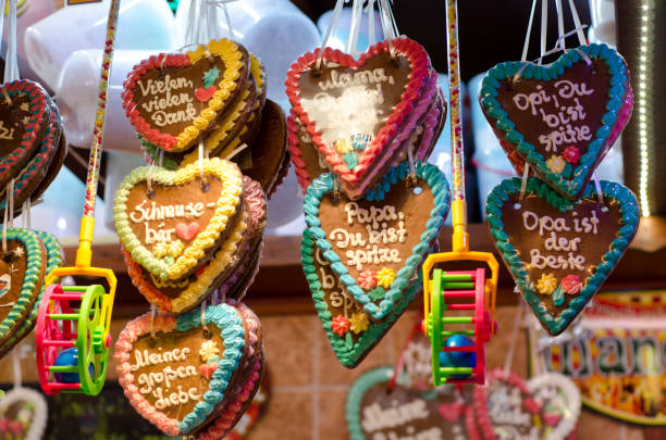 istock German Christmas gingerbreads 927332716