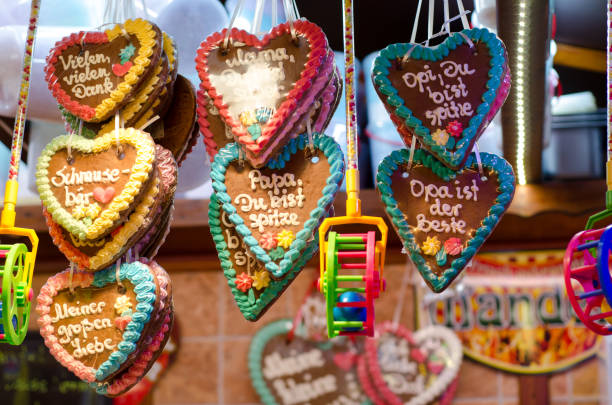 istock German Christmas gingerbreads 927332754