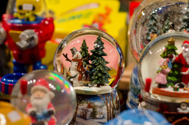 istock Snow-ball Toy Glass Ball 927332788