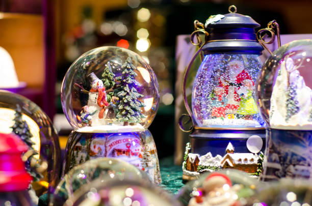 istock Snow-ball Toy Glass Ball 927335804