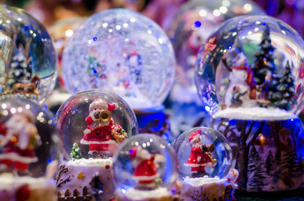 istock Snow-ball Toy Glass Ball 927335874