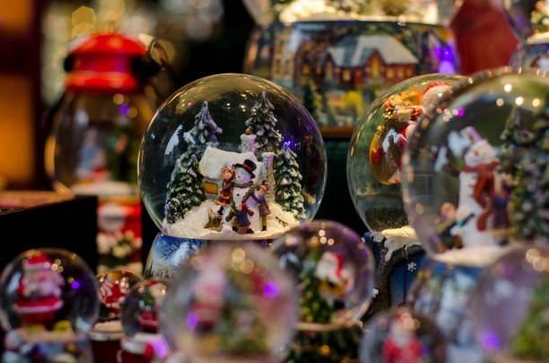 istock Snow-ball Toy Glass Ball 927337082