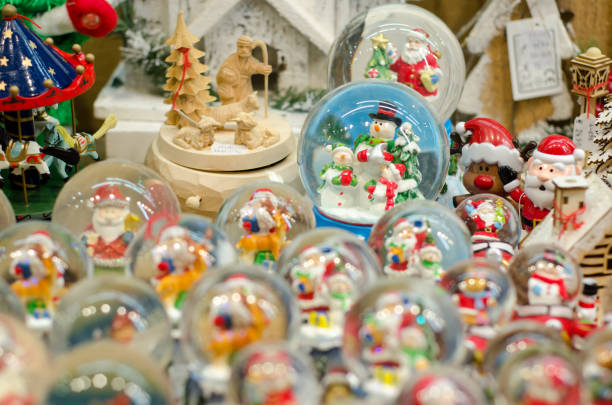 istock Snow-ball Toy Glass Ball 927337180