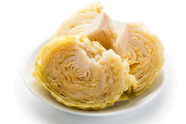 col ácida - sauerkraut cabbage vegetable white cabbage fotografías e imágenes de stock