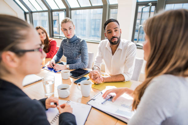 istock Businesspeople discussing the new strategy 927406268