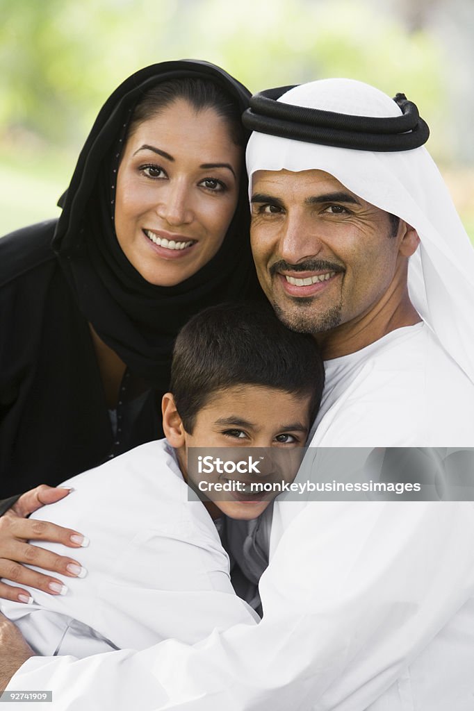 Casal do Oriente Médio e o seu filho - Royalty-free 20-29 Anos Foto de stock