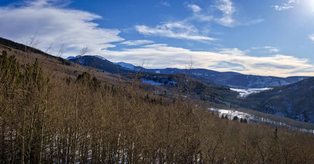 istock Sawatch Mountain Views with Aspen Trees and Mountains 927436976