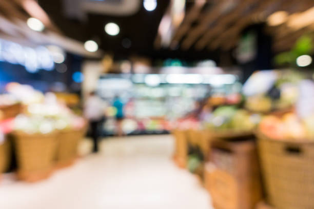 istock Blurry background in supermarket 927495892
