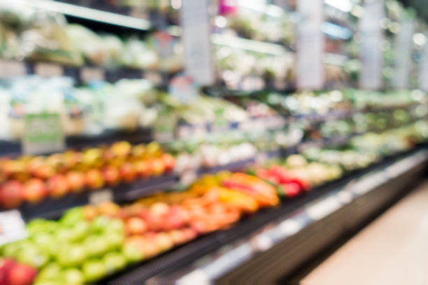 istock Blurry background in supermarket 927496164