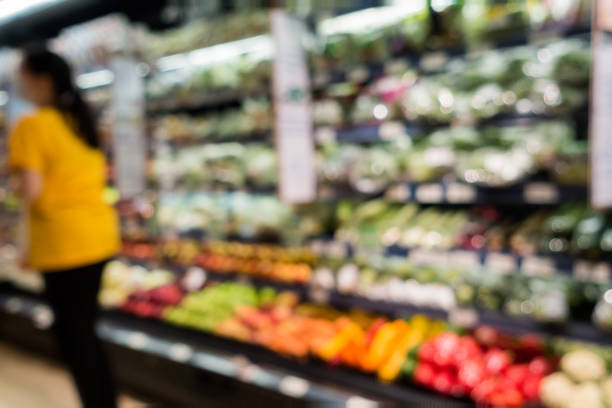 istock Blurry background in supermarket 927496564