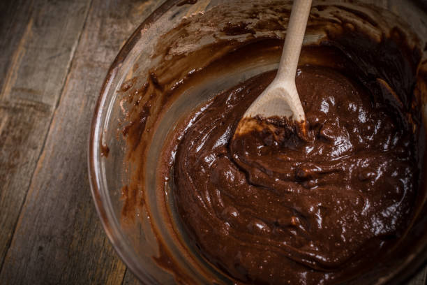 istock Bowl of cake mixture 927548528
