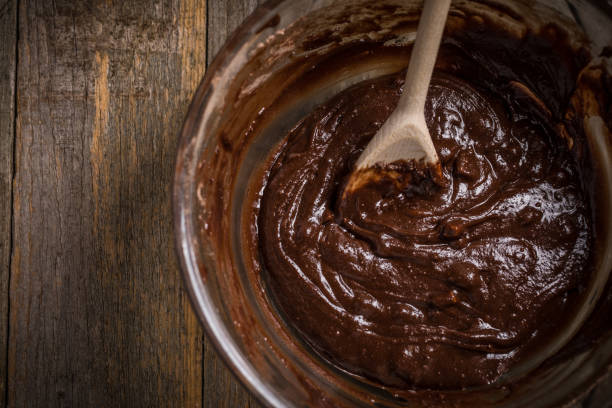 istock Bowl of cake mixture 927548610