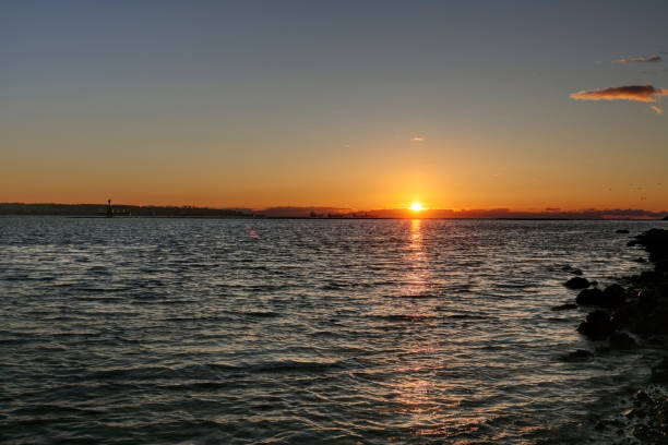 istock Sunset view from Ambleside Park, West Vancouver, British Columbia 927594528
