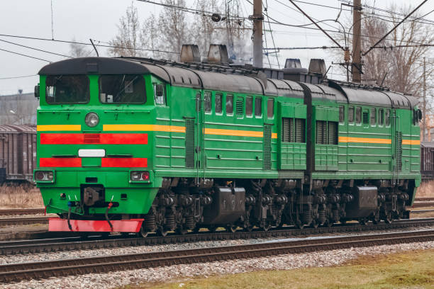 istock Green diesel locomotive 927600598