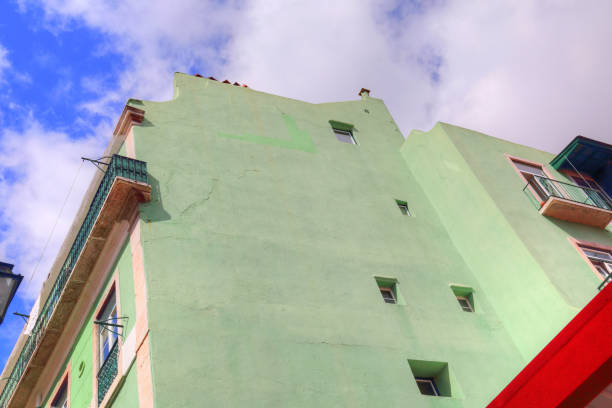 istock Colorful Streets of Lisbon 927632164