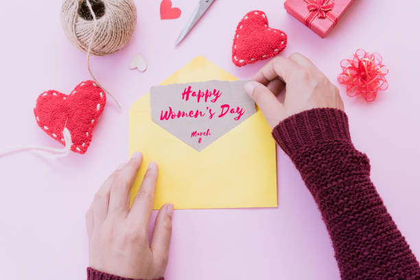 concetto di festa della donna. - cushion pillow heart shape multi colored foto e immagini stock