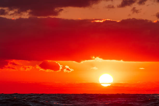 istock Romantic sunset over the sea 927691442
