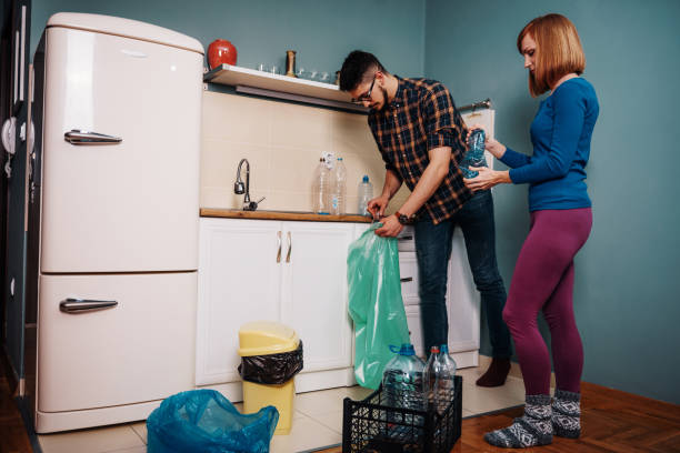 istock Raising awareness on recycling at home 927784708