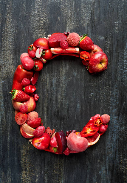 istock Alphabet letter made from red fruit and vegetables 927794800