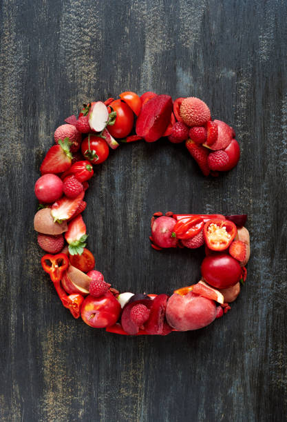 istock Alphabet letter made from red fruit and vegetables 927794828