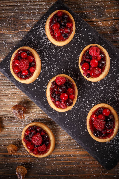 istock Homemade tartlets 927821498