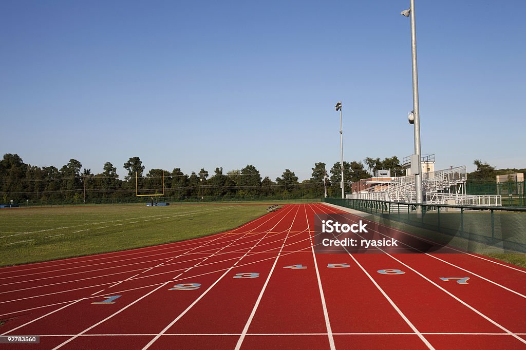 Track And Field Ort in der Schule - Lizenzfrei Leichtathletikstadion Stock-Foto