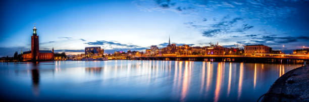 istock Stockholm sunset skyline panorama with City Hall 927840910
