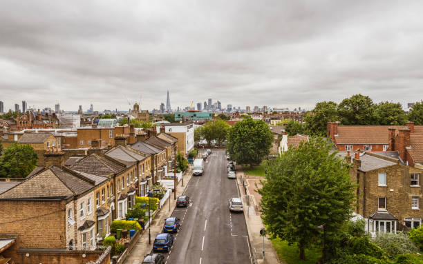 peckham, cityscape south london - vista elevado - southwark - fotografias e filmes do acervo