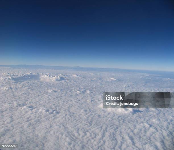 Celestial Strato - Fotografie stock e altre immagini di A mezz'aria - A mezz'aria, Aereo di linea, Aeroplano