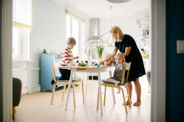 istock Nordic family during an Easter preparation 927960358