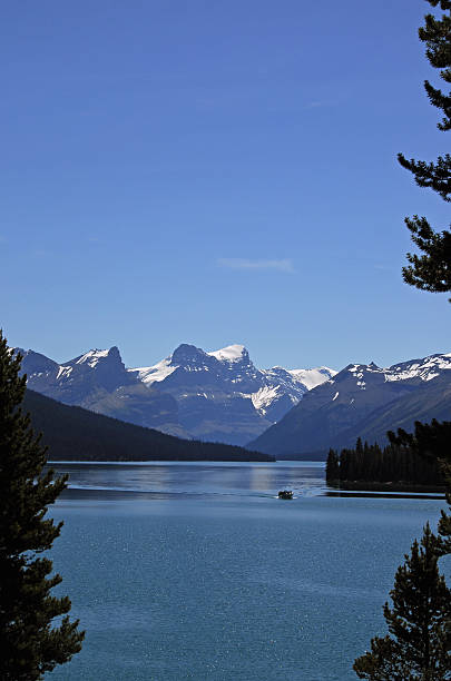 istock Maligne Lake, Jasper National Park,Canada 92797014
