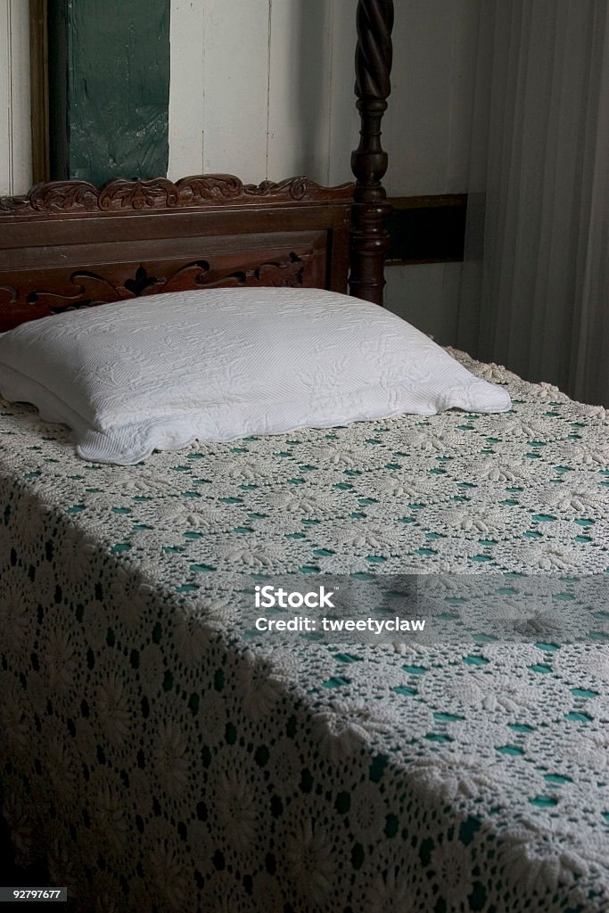 늙음 침대 1개 - 로열티 프리 개인 경기 스톡 사진