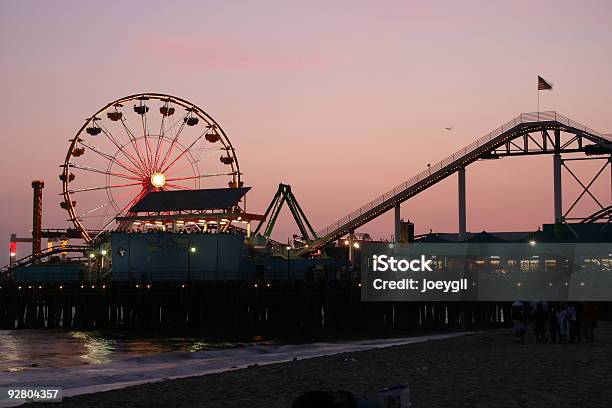 Santa Monica Pier - Fotografie stock e altre immagini di Acqua - Acqua, Ambientazione esterna, Bandiera