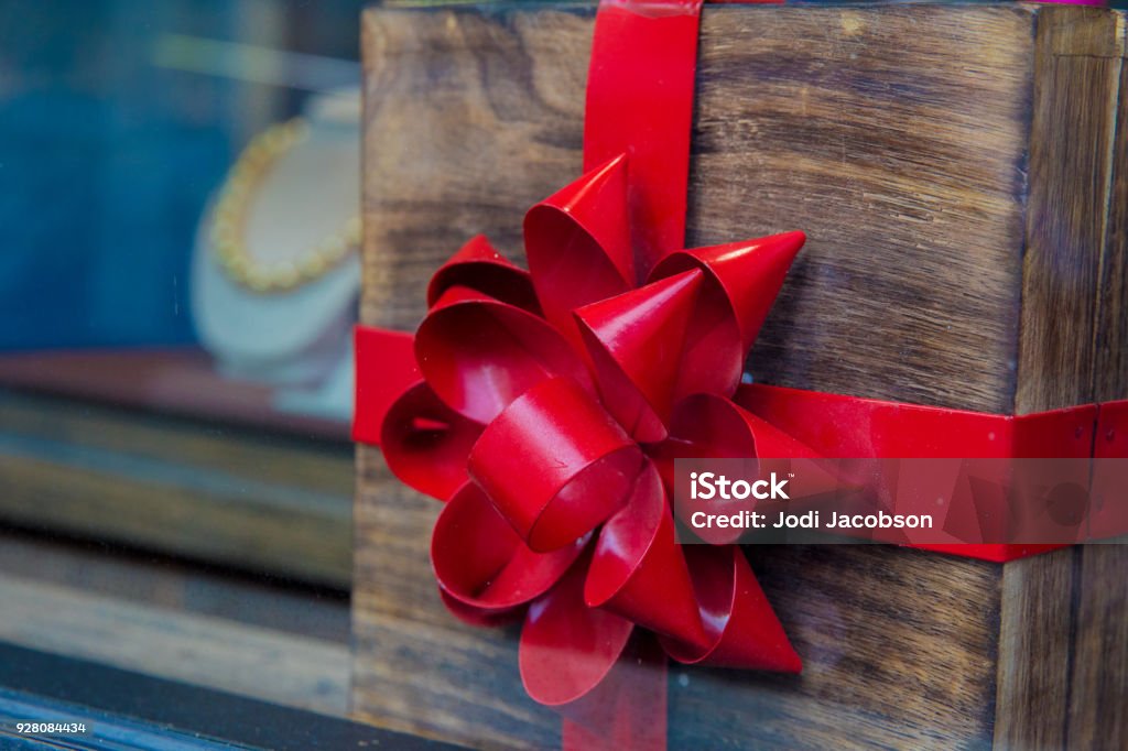 Masculine Gift Box In Store Window Stock Photo - Download Image Now - Gift,  Celebration, Inside Of - iStock