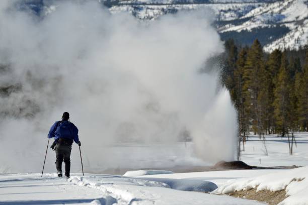 istock Yellowstone cross country Skiing 928085030