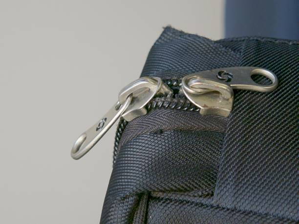 istock Close-Up Of Metallic Chain On Black Bag 928121056