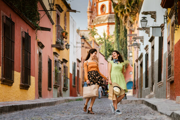 istock Girlfriends Traveling Mexico 928150260