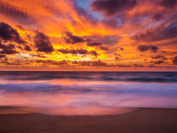 istock Beautiful view of dramatic sky with cloud at the sea. 928153808