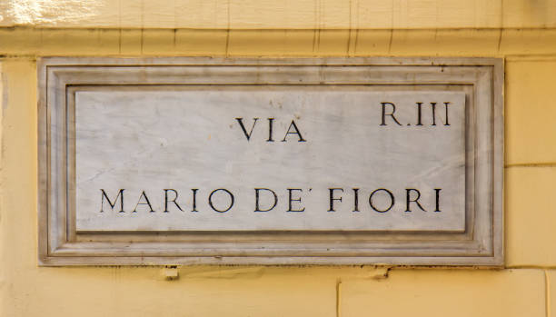 istock Street sign in Rome, Italy 928337170
