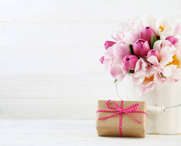 muttertag-anordnung - greeting card flower mothers day tulip stock-fotos und bilder