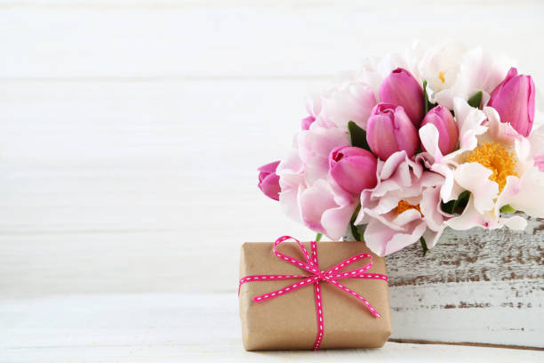 istock mother's day arrangement 928337580