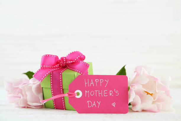 istock mother's day arrangement 928337668