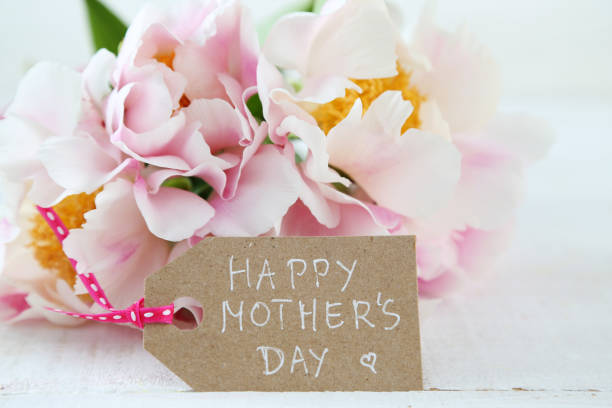 istock mother's day arrangement 928337820